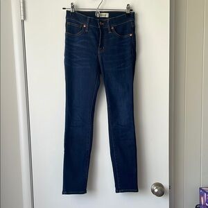 Madewell dark wash jeans, 9” rise, 24S